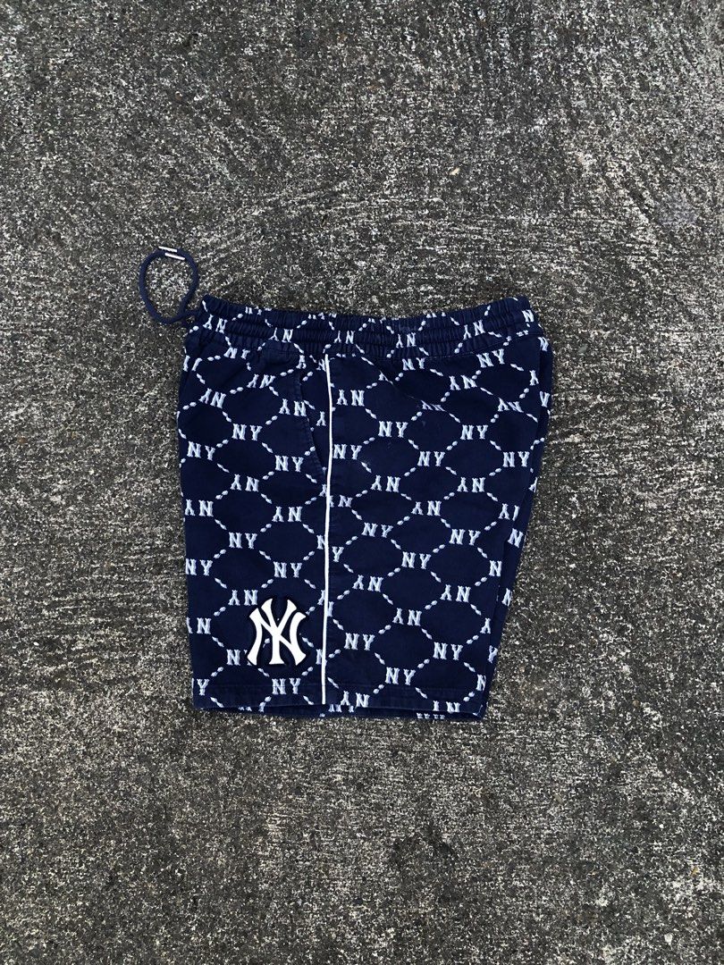 MLB short (Category: Shorts) located in Manila. Submitted by brightlion-472b2e (Listing ID 1466382877, Image 2). Description: 28-32 x 17 Excellent condition .