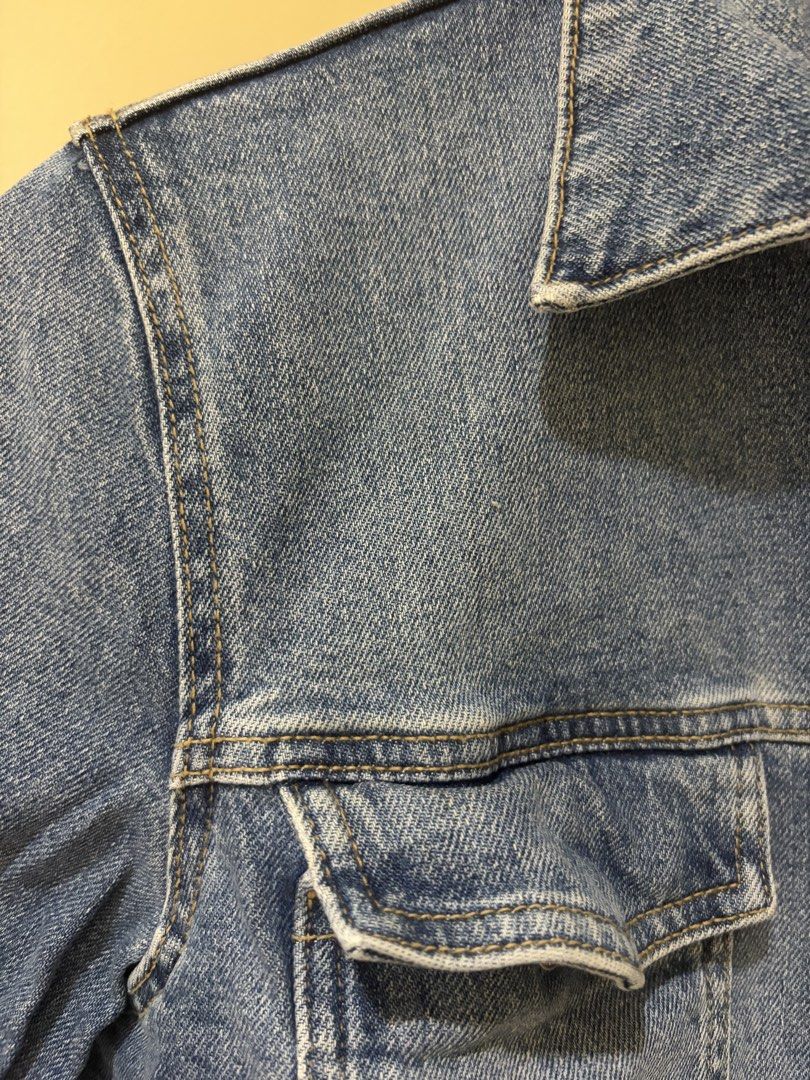 MNG denim longsleeves (Category: Coats, Jackets and Outerwear) located in Mandaluyong City. Submitted by rachel.cadiz (Listing ID 1466449867, Image 3). Description: Bought in Mango Sm mega for the price of P2800plus selling low P749 Excellent condition Medium best fit xs-small.