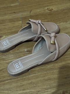 (Category: ) located in . Submitted by authentic_preloved_by_elca (Listing ID 1466461566, Image 1). Description: .
