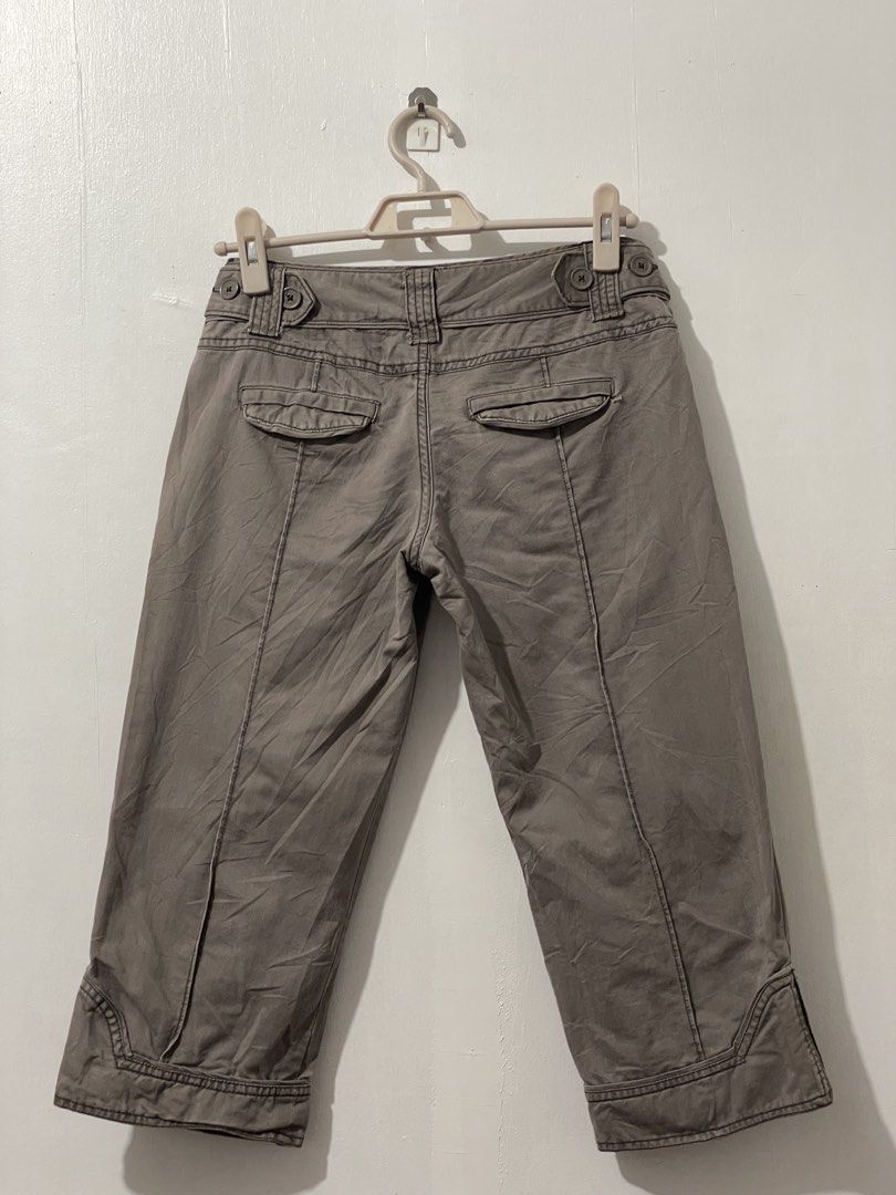 Mossimo Lowrise Capri Shorts (Category: Other Bottoms) located in Tuguegarao City. Submitted by ziggerryy (Listing ID 1466412726, Image 3). Description: No flaws. No holes Super gandaaaa W26-27 L26 ‼️LAST PRICE ALREADY‼️.