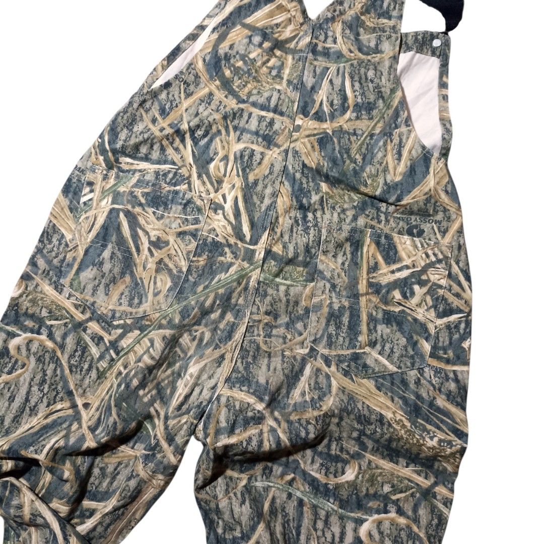 Mossy Oak Camo Hunting Overalls (Category: Jumpsuits) located in Davao. Submitted by anythin6 (Listing ID 1466504287, Image 2). Description: Great Condition Size: 28-30 (Adjustable Button Waist) Length: 36.5 Hem: 8 Add Shipping Fee.