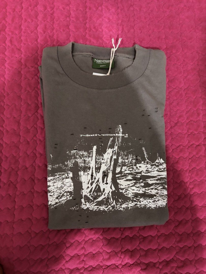 Native salad shirt (Category: Tshirts & Polo Shirts ) located in San Juan City. Submitted by prelovedstuff_01 (Listing ID 1466546297, Image 1). Description: Brand new w tag Size small (fits medium size women) .