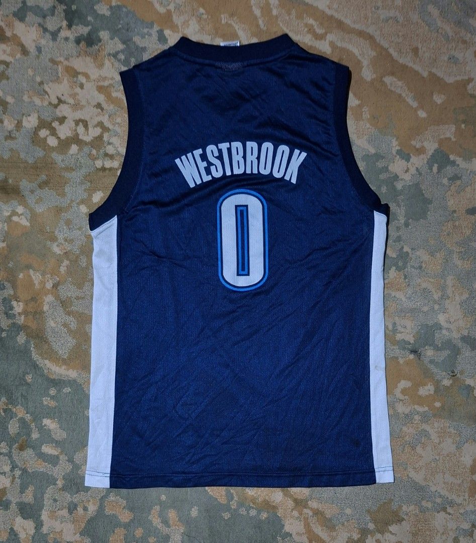 NBA Oklahoma city thunder Jersey (Category: Tshirts & Polo Shirts ) located in Tagaytay City. Submitted by joselito_acosta (Listing ID 1466485512, Image 2). Description: NBA Oklahoma city thunder Jersey In excellent condition No issues 9.5/10 color rate 18-20 XL on tag Best fit to medium adult 19"×27.5" Mine: 280+shipping fee only Location: tagaytay Dm to purchase 📩 📩 📩.