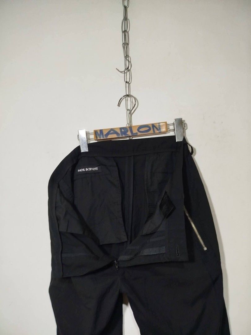 Neil Barret Trouser Size 33-34 (Category: Coats, Jackets and Outerwear) located in Manila. Submitted by marlonmuncada_picker05 (Listing ID 1466560747, Image 3). Description: 📍NEIL BARRETT CASUAL TROUSER PANT SIZE 33-34 (LAMPO ZIPPER) MADE IN ITALY ✅850 + SF ✅LENGTH 37 " ✅HEM 6 " ✅NO MAJOR ISSUE ✅PIC MAY VARY DUE TO CAMERA LIGHTS ✅9 /10 COLOR RATE ✅9 /10 CONDITION ❌NO COD / COP VIA LBC ❌ ✅MOD : J&T / LALAMOVE ✅MOP: GCASH ✅LOC : NORTH CALOOCAN.