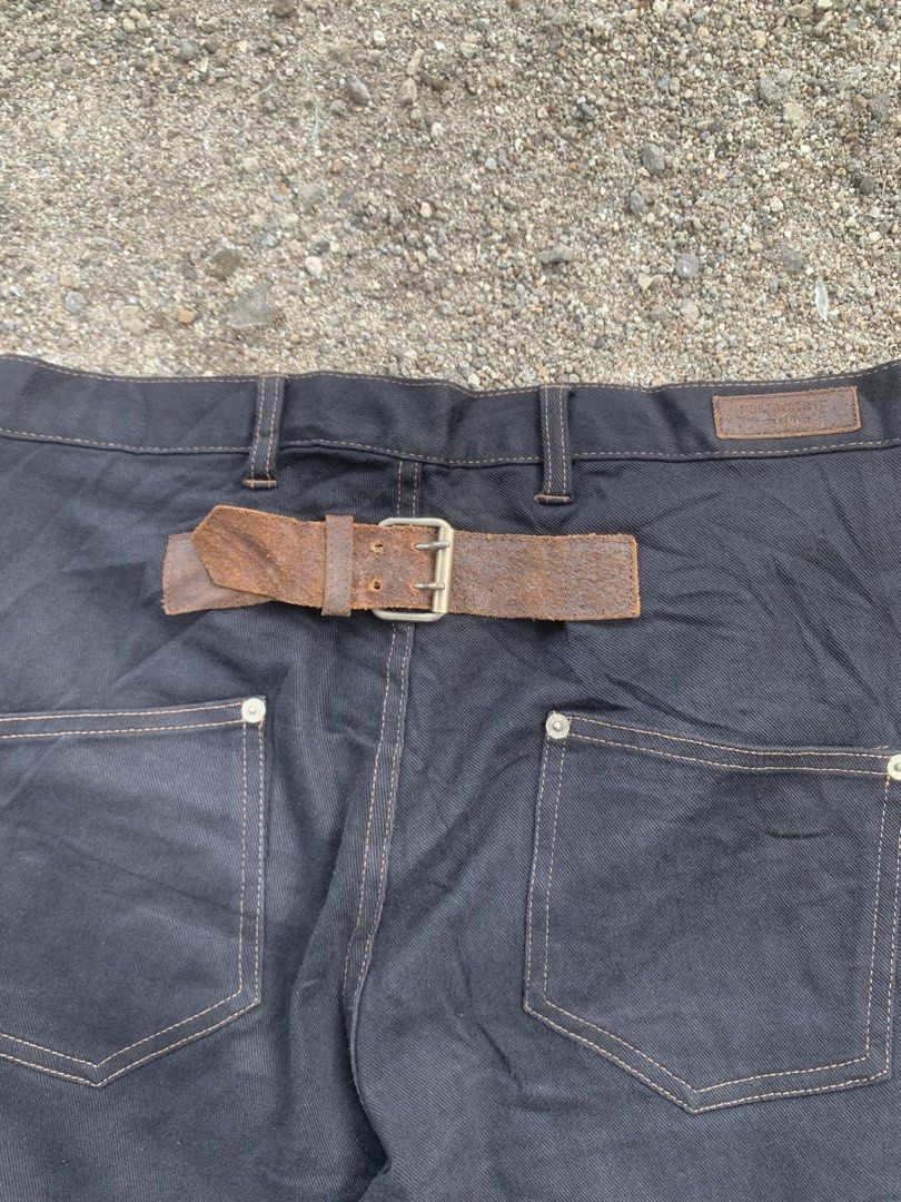 Neil Barrett With Rear Cinch Back Leather Belt (Category: Jeans) located in Angeles City. Submitted by kobereyes (Listing ID 1466454615, Image 3). Description: Neil Barrett With Rear Cinch Back Leather Belt Sz 33 on tape measure 43 length 9 laylayan No issue 1500shipped.