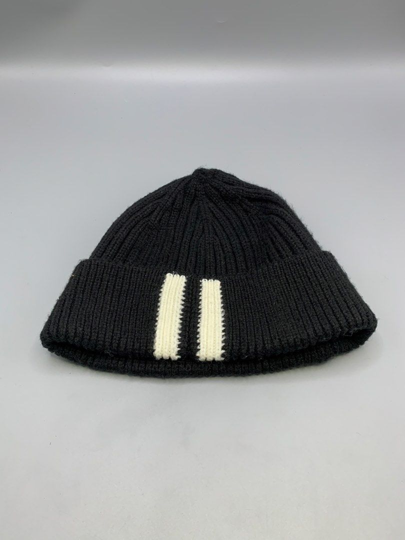NERDY BEANIE (Category: Beanies) located in Bulacan. Submitted by ridersthrift_ph (Listing ID 1466497263, Image 1). Description: Authentic In Great Condition One Size Only No Flaws Gcash Payment Bulacan 📍.
