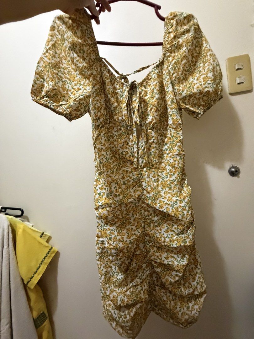 New (Category: Dresses) located in Manila. Submitted by rhsmleth (Listing ID 1466394110, Image 3). Description: Take all for 500 fits xs-S .