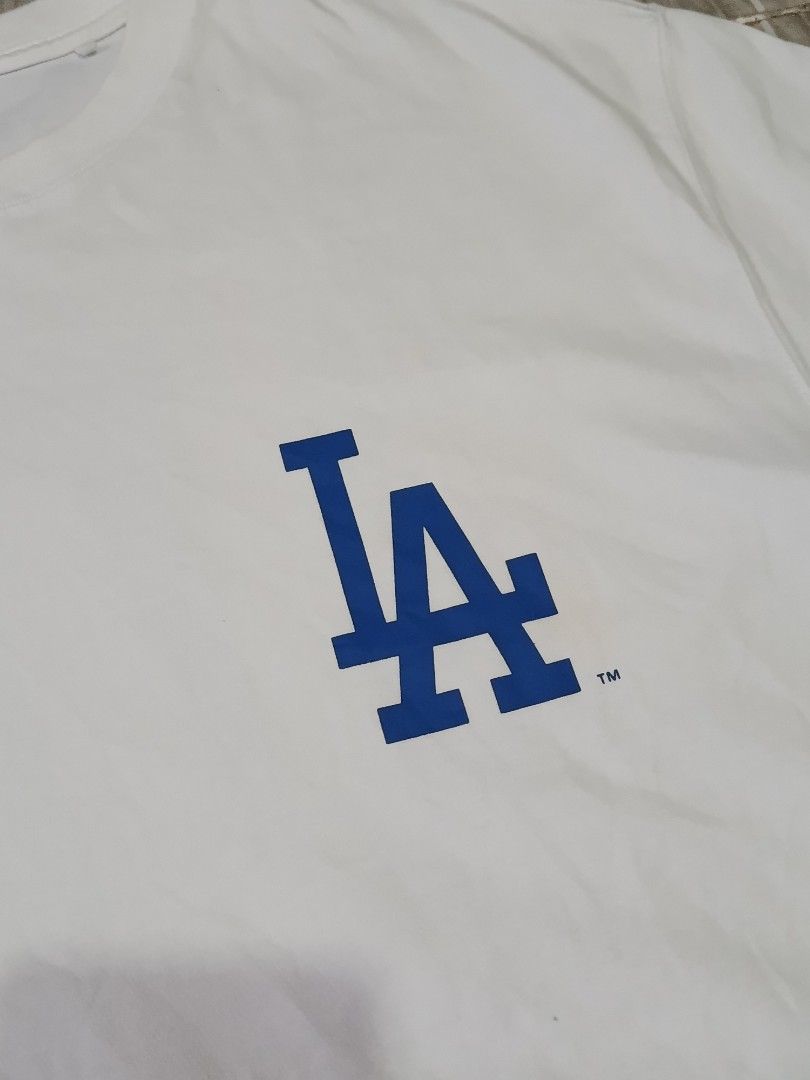 NEW ERA X MLB LA DODGERS TSHIRT (freeshipping) (Category: Tshirts & Polo Shirts ) located in Quezon City. Submitted by gyl-stop (Listing ID 1466506305, Image 3). Description: free shipping 23.5 x 29 excellent condi cr: 9.8/10 issue: none.