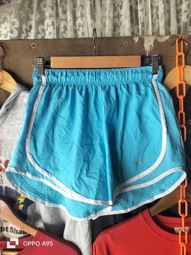 nike (Category: Shorts) located in Baler. Submitted by jaydeebaltazar (Listing ID 1466362297, Image 3). Description: good excellent no issue size: 28to31.
