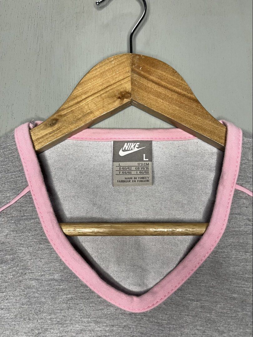 NIKE (Category: Tshirts & Polo Shirts ) located in Catbalogan. Submitted by wayndsyclee. (Listing ID 1466421683, Image 3). Description: NIKE SIZE LARGE WOMEN NO ISSUE EXCELLENT CONDI COLOR RATE 9.5/10 Dimes:W15/L23.