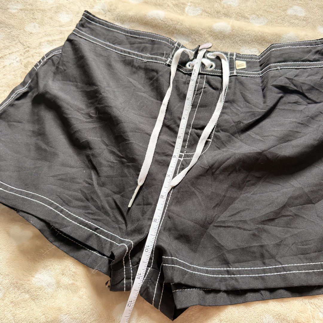 Nike (Category: Shorts) located in Manila. Submitted by shefindshope (Listing ID 1466439908, Image 3). Description: .