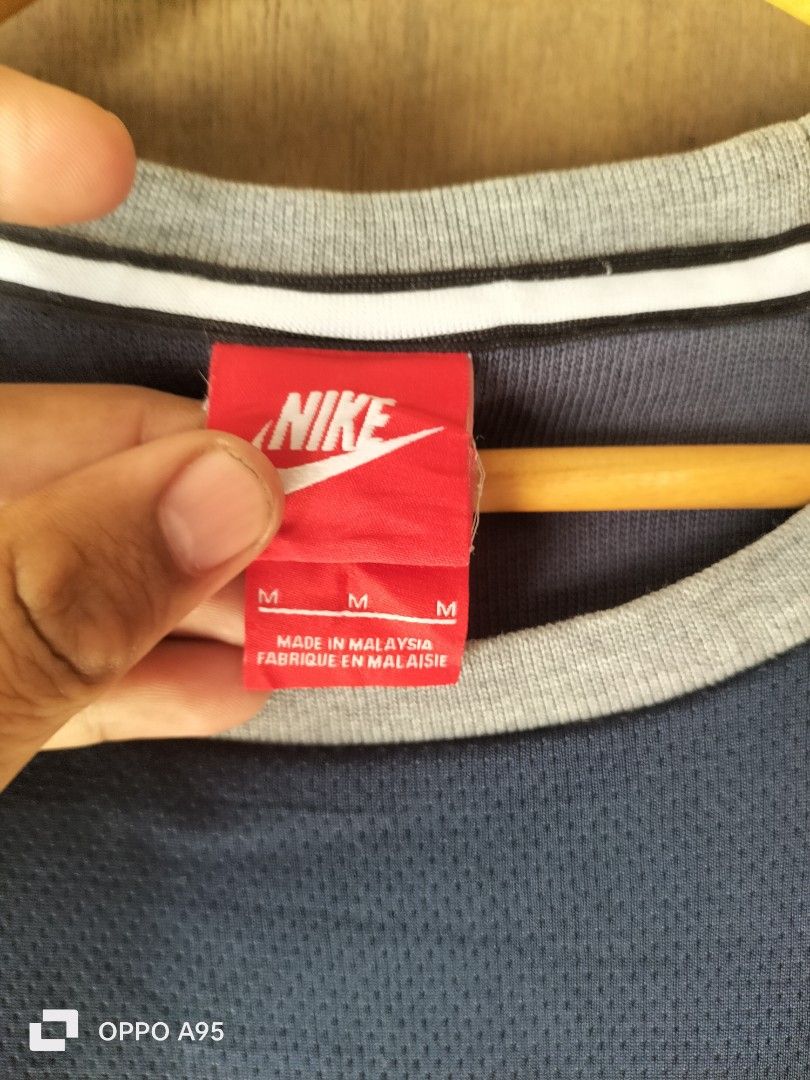 nike air (Category: Tshirts & Polo Shirts ) located in Baler. Submitted by jaydeebaltazar (Listing ID 1466360643, Image 3). Description: nike air good excellent may minimal issue lng heavy cotton 9.5/10 colorate personal medium.