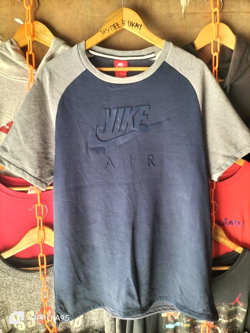 nike air (Category: Tshirts & Polo Shirts ) located in Baler. Submitted by jaydeebaltazar (Listing ID 1466360643, Image 1). Description: nike air good excellent may minimal issue lng heavy cotton 9.5/10 colorate personal medium.