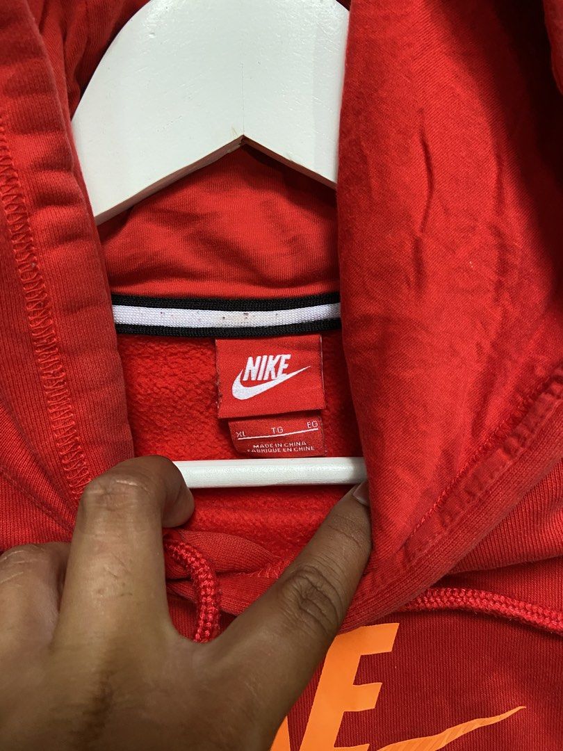 NIKE AIR (Category: Hoodies) located in Salug. Submitted by bagdoi_finds (Listing ID 1466495775, Image 3). Description: .