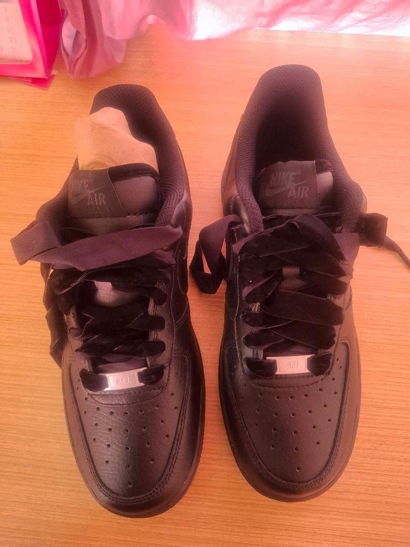 Nike Air Force 1 (Category: Sneakers) located in Bacolod City. Submitted by rosemth (Listing ID 1462952272, Image 3). Description: Nike Air Force 1 Low '07 Vintage Black Anthracite (Women's) Selling in behalf of someone Size: US 8 (Women's) Unworn Brandnew with box Last price: ₱3,000 MOP: gcash - pay as you order or payment upon meetup LOC: Manila/Taft.