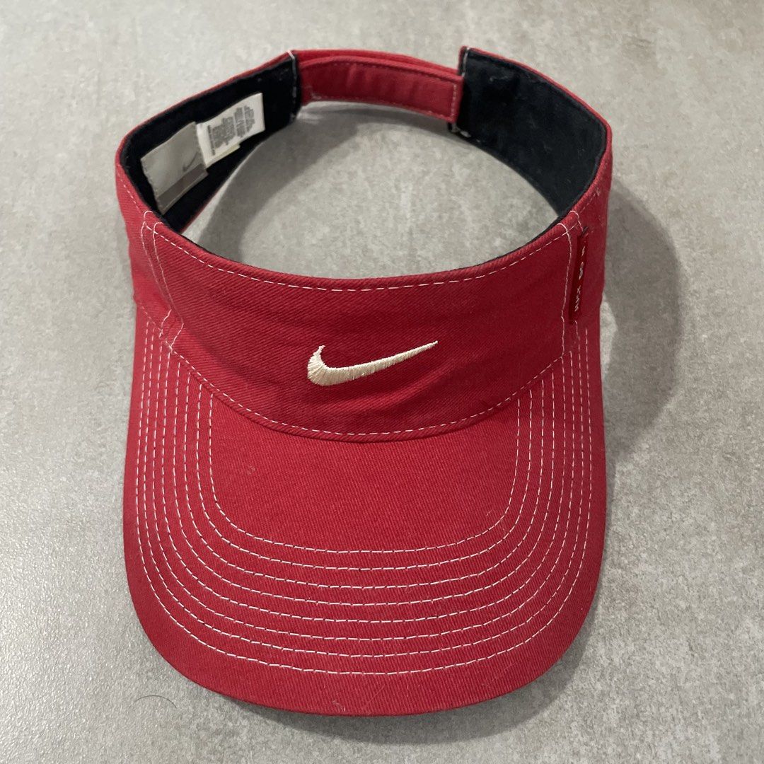 Nike Athletic Just Do It Sun Visor (Category: Hats & Beanies) located in Mabalacat. Submitted by goldengarms_ (Listing ID 1466446001, Image 1). Description: Size: One Size Condition: Excellent Color rate: 9.5/10 or better Issue: N/A Price is still negotiable for sure buyer 👍 - Payment thru GCash, Maya or Security Bank 💳 - Shipping via J&T Express 🛩️ Pm us for more details. Thank you! 📩.