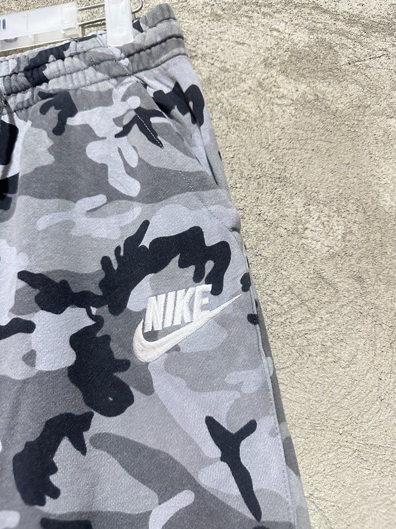 Nike Camou Womens (Category: Other Bottoms) located in Ozamiz City. Submitted by quick_done_deals (Listing ID 1466395743, Image 3). Description: 🛒 ** Nike Camou Womens ** 💯 Excellent Condition 📐 Dimes: Length: 34.5 Waist: 28-32 🔍 Issue: None 🎨 Color Rate: 9.5 / 10 .