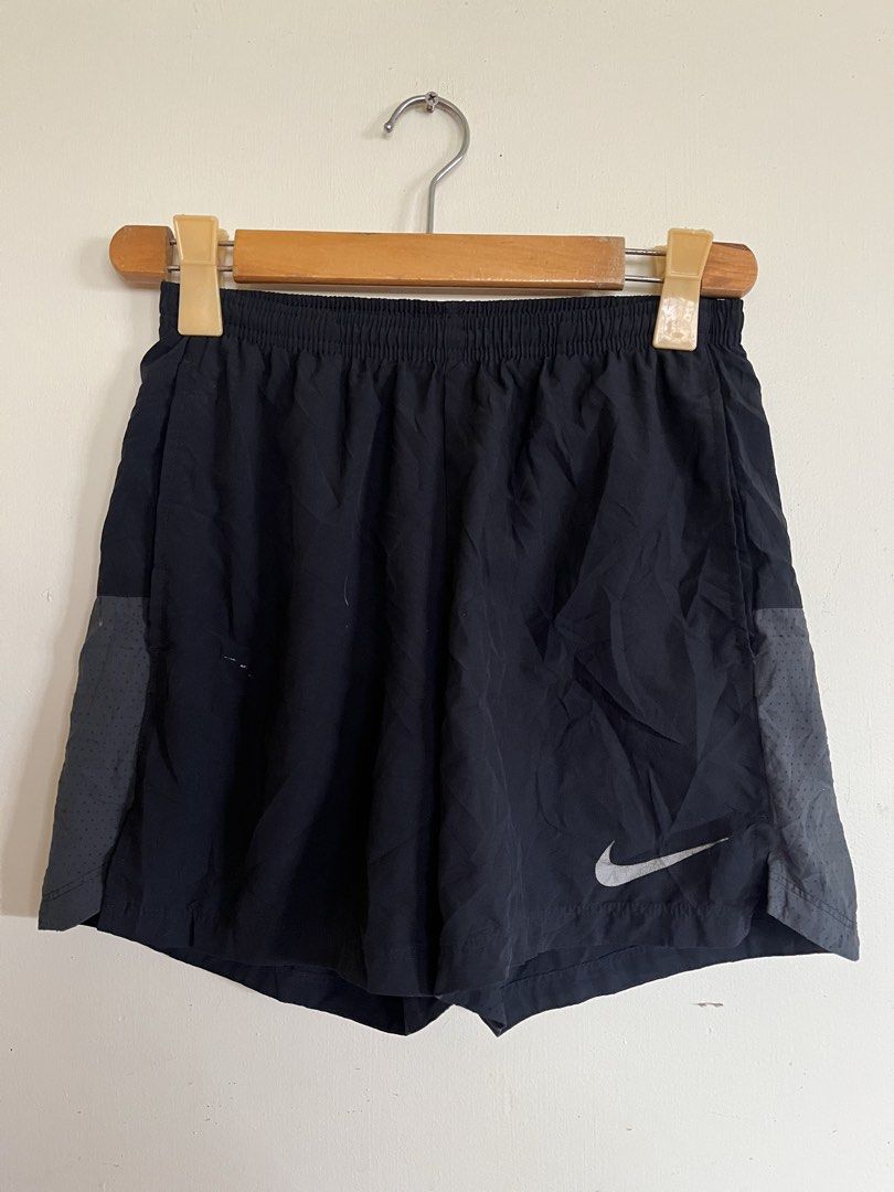 Nike Dri-FIT Black Running Shorts (Category: Shorts) located in Talavera. Submitted by sophiaysabelle (Listing ID 1466371972, Image 2). Description: 24-28W 14”L with cycling inner.