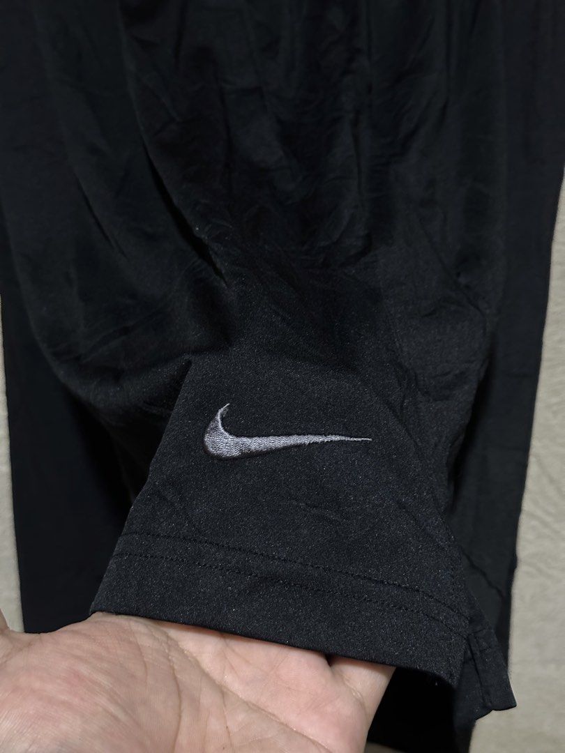 Nike Dri-Fit Embroidered Logo (Category: Activewear) located in Ozamiz City. Submitted by quick_done_deals (Listing ID 1466372875, Image 2). Description: 🛒 ** Nike Dri-Fit Embroidered Logo ** 💯 Excellent Condition 📐 Dimes: Length: 20 Waist: 32-36 🔍 Issue: None 🎨 Color Rate: 9.5 / 10 .