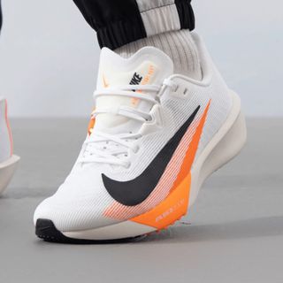 (Category: ) located in . Submitted by wear.next (Listing ID 1466521464, Image 1). Description: .