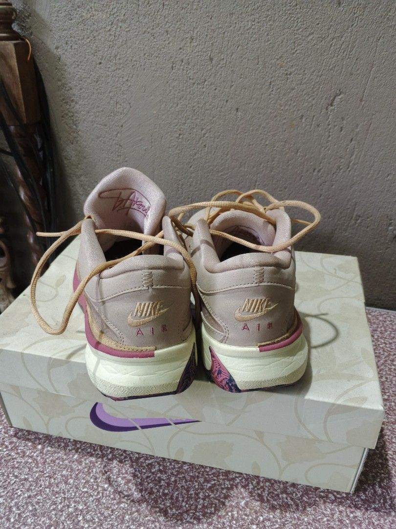 NIKE freak 5 (Category: Sneakers) located in Batangas. Submitted by _mtteo (Listing ID 1466510762, Image 2). Description: .