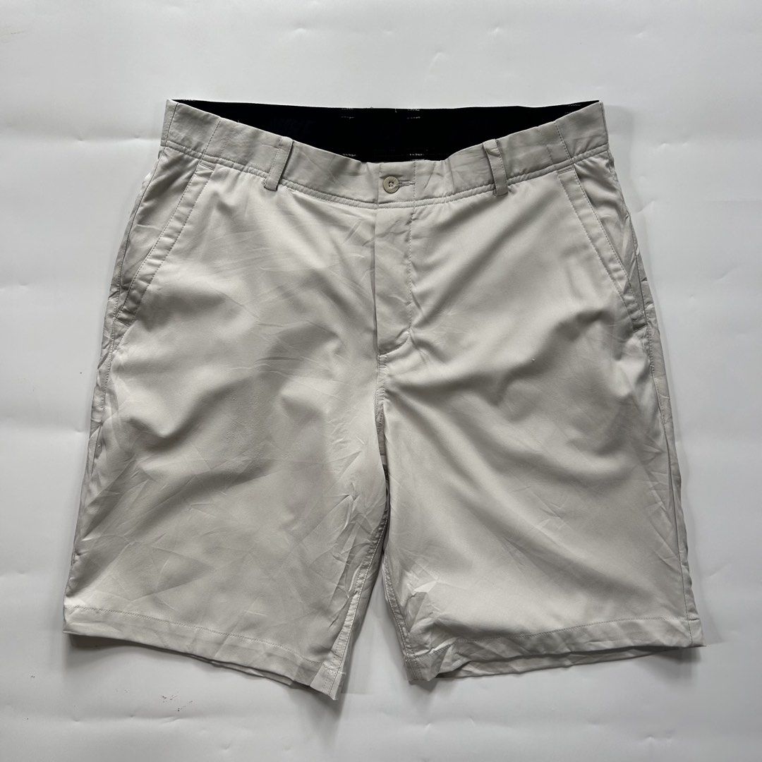 NIKE GOLF SHORT (Category: Shorts) located in Bacolod City. Submitted by thrifth_to_the_gems (Listing ID 1466388789, Image 3). Description: NIKE GOLF SHORT WAISTLINE:32-34 LENGTH:19 EXCELLENT CONDITION 9.5/10 COLOR RATE AUTHENTIC/LEGIT.