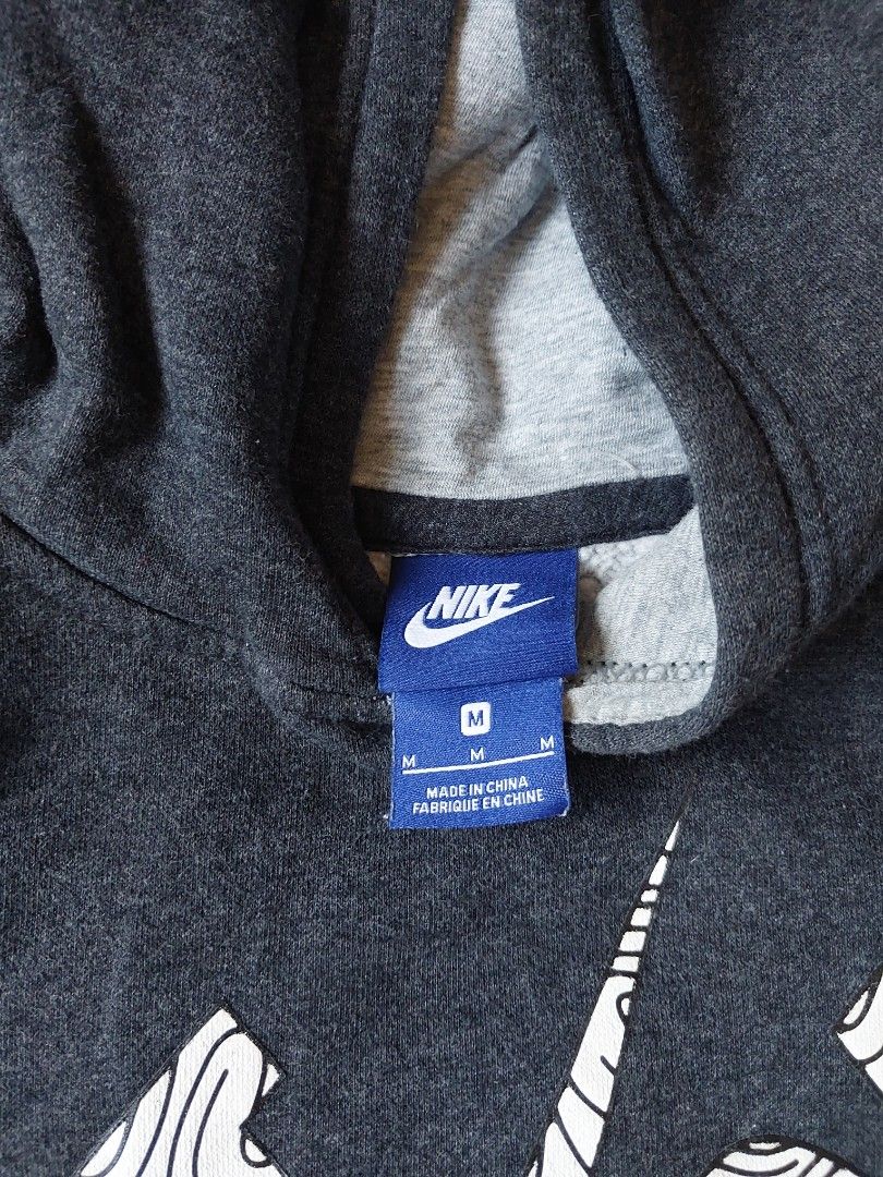 Nike Just Do It Graphic Hoodie (Category: Hoodies) located in Calasiao. Submitted by _annetastic_ (Listing ID 1466387143, Image 3). Description: 🖤 NIKE HOODIE | PRELOVED 🖤 ✨ Authentic Nike hoodie 👕 Stylish & comfortable 🔥 Perfect for casual outfits, travel, or everyday wear 💯 Preloved but well-kept 🧥 Easy to pair with jeans, joggers, or shorts 📌 Condition: Good condition 📏 Size: [small to med) Grab yours while available!.