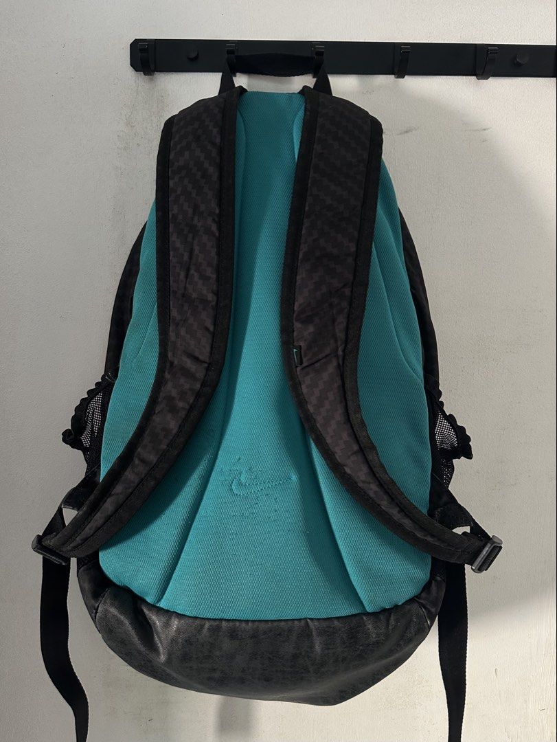 NIKE Legend Backpack (Category: Backpacks) located in Las Pinas. Submitted by jananavarr15760 (Listing ID 1466421797, Image 2). Description: NIKE Legend Backpack Price: ₱500 Size: Height - 21 inch Length - 16 inch Width - 8 inch Has some issues.