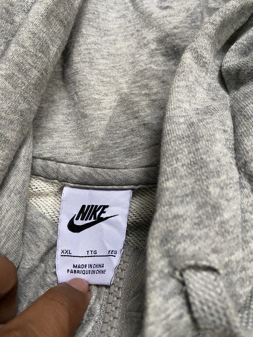 NIKE MODERN RELEASED (Category: Hoodies) located in Salug. Submitted by bagdoi_finds (Listing ID 1466496205, Image 3). Description: .