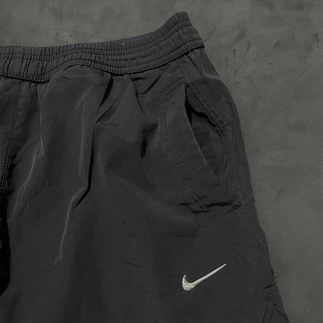 Nike Nylon Track Pants (Category: Activewear) located in Manila. Submitted by bloodripsx (Listing ID 1466525334, Image 2). Description: .