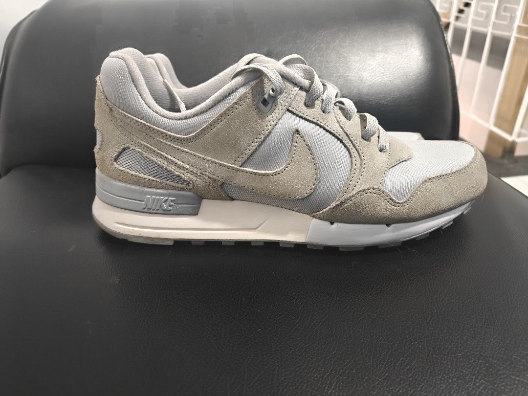 Nike pegasus 89 (Category: Sneakers) located in Pasig City. Submitted by p0mgarcia (Listing ID 1466413581, Image 3). Description: nike air pegasus 89 lightly used with orig box rfs: too small meetup or lalamove buyer pays shipping .