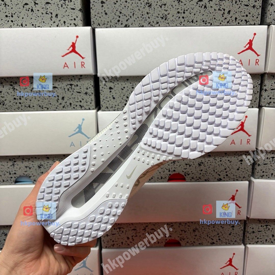 NIKE Pegasus Premium HQ2592-102 運動鞋 波鞋 板鞋 休閒鞋 跑步鞋 拖鞋 （分類：波鞋）位於 Hong Kong。 由 hkpowerbuy. 提交（商品編號 1466444672，圖片 4）。簡介： 。