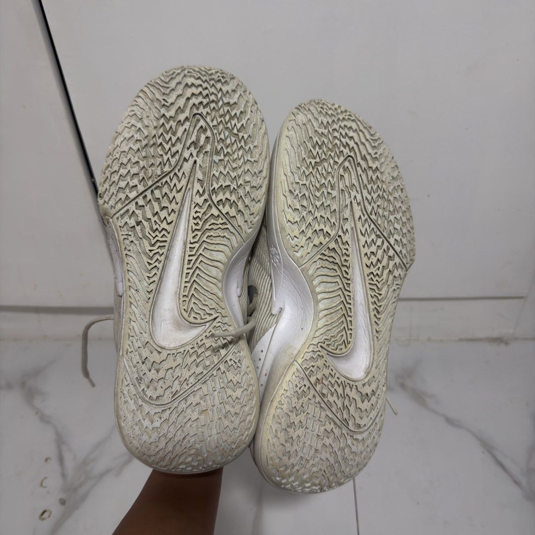 Nike Precision Shoes (Category: Sneakers) located in Manila. Submitted by declutters.wrdrb (Listing ID 1466463279, Image 3). Description: Needs wash.