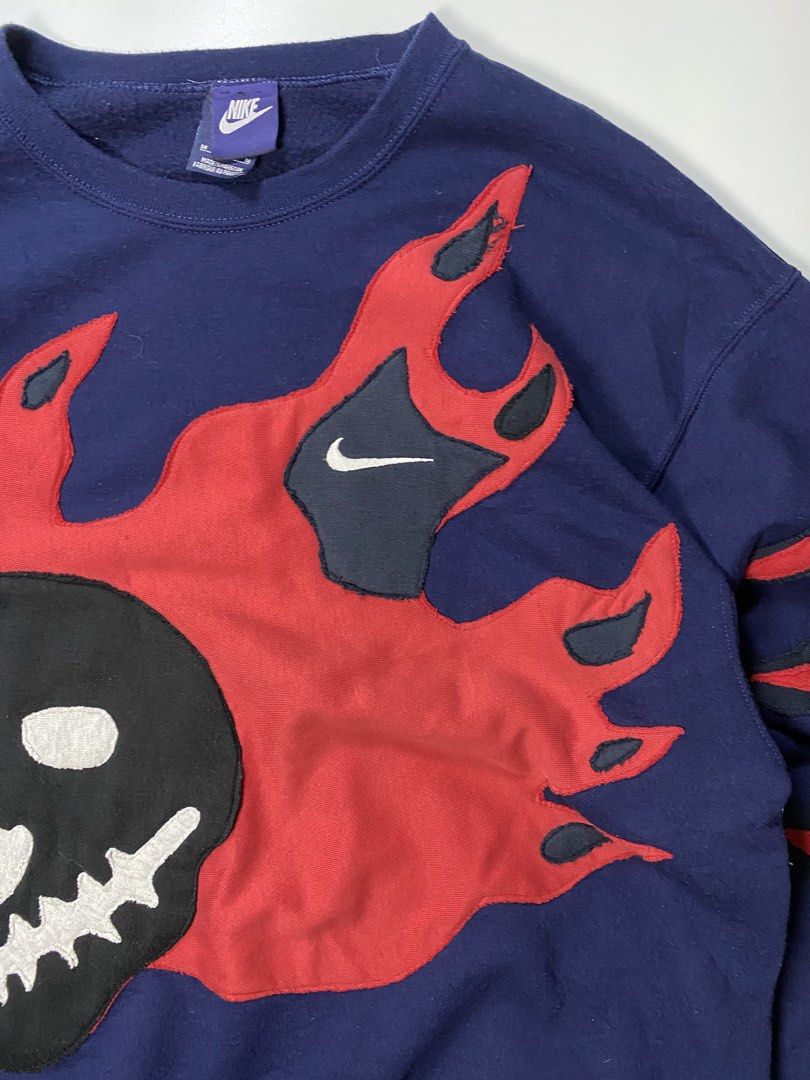 Nike Reworked Crewneck (Category: Coats, Jackets and Outerwear) located in Bago City. Submitted by johnpaul_gidlayan (Listing ID 1466410028, Image 3). Description: Nike Reworked Sweatshirt Item Details Size: Medium Dimension: 23.5x27.5 Sleeves: 24.5 Shoulder: 23 Condition: Excellent conditon (needwash) Color Rate: 9.3/10 Flaws: None (Item color vary due to lighting) — Price: 850+sf.