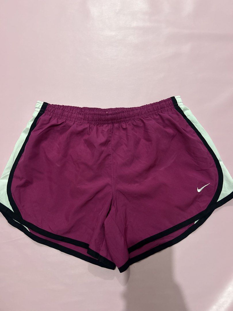 Nike Running Short (Category: Activewear) located in Manila. Submitted by chen_clybelles (Listing ID 1466475573, Image 1). Description: L for kids S for adults.
