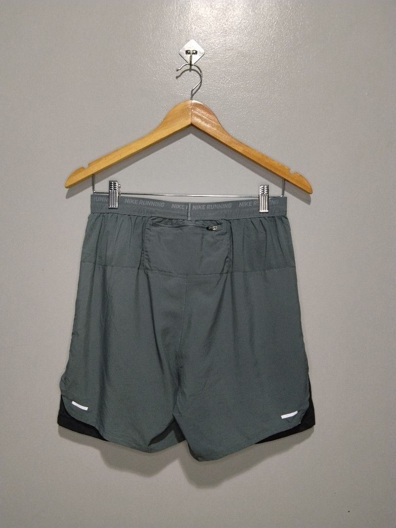 Nike Running Short (Category: Shorts) located in Bago City. Submitted by classic_picked_up (Listing ID 1466507877, Image 3). Description: excellent issue: fade yung nike logo and loose stitch 28-34 waist 15.5 length 9.5/10 color rate.
