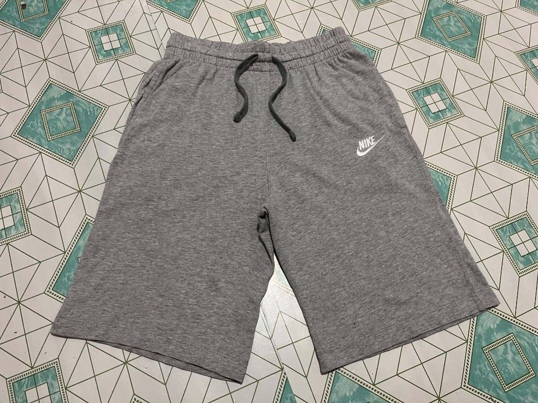 NIKE SHORT (Category: Shorts) located in Iloilo. Submitted by _lemornosnas02 (Listing ID 1466559435, Image 1). Description: Nike Sportswear Club Jersey Shorts heather colorway YOUTH -LARGE ON TAGS -DIMES 12X19 -location iloilo -plus ship via lbc -24/30.