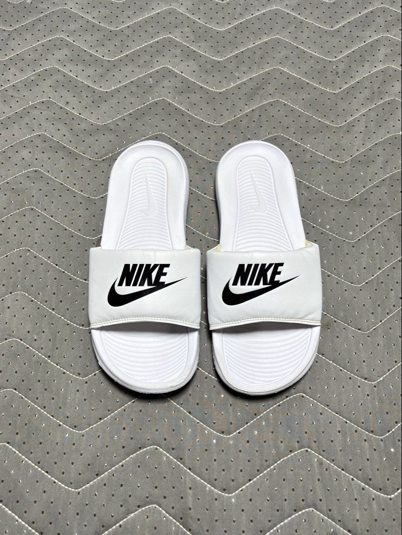 Nike Slides Size - 8 US (Category: Slippers & Slides) located in Cagayan de Oro. Submitted by rare.theory (Listing ID 1466351628, Image 1). Description: Size: 8 US (men’s) Condition: Like new Color rate: 10/10 Mine: ₱850 📌Loc: Iligan City, Mindanao.