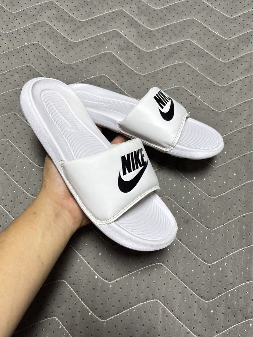 Nike Slides Size - 8 US (Category: Slippers & Slides) located in Cagayan de Oro. Submitted by rare.theory (Listing ID 1466351628, Image 3). Description: Size: 8 US (men’s) Condition: Like new Color rate: 10/10 Mine: ₱850 📌Loc: Iligan City, Mindanao.