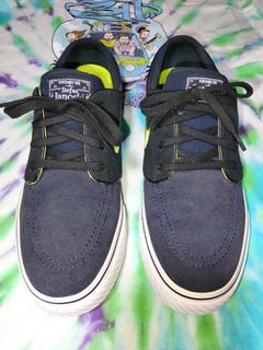 (Category: ) located in . Submitted by ljay.thriftedfinds (Listing ID 1466375817, Image 1). Description: .