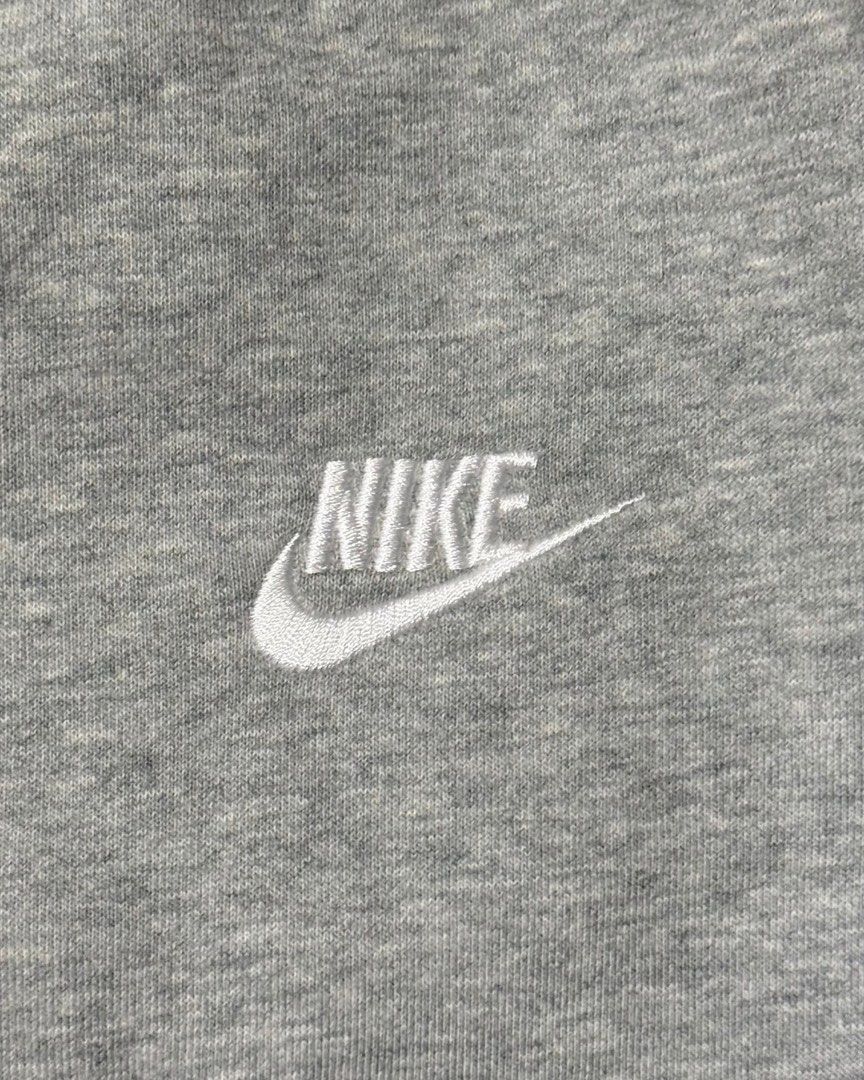 Nike Sweat Pants (Category: Sleep and Loungewear) located in Mandaluyong City. Submitted by jiadeclutters (Listing ID 1466483016, Image 3). Description: Nike Sweat Pants Dimensions Waist: 35-42 Length: 40.
