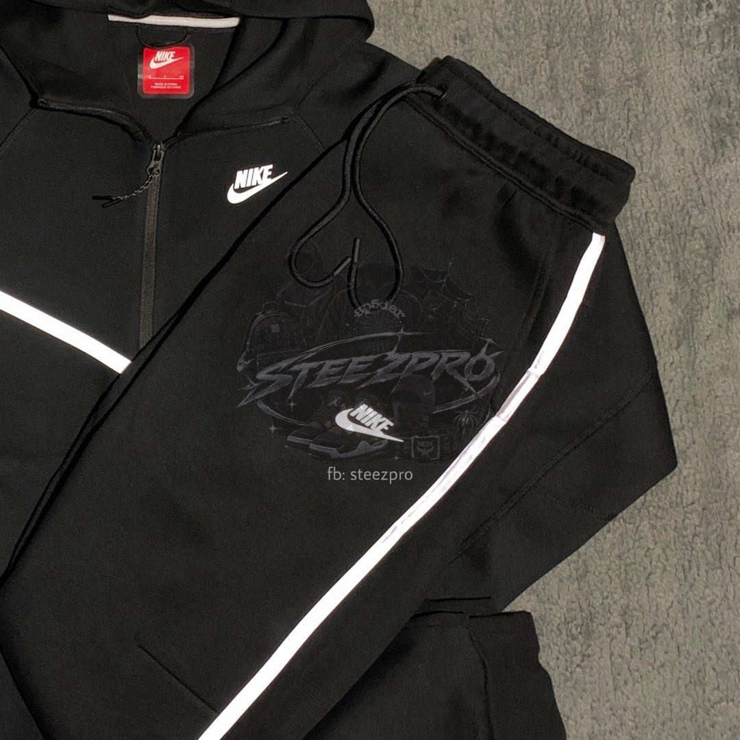 Nike Tech Fleece Black Reflective Set (Category: Hoodies) located in Manila. Submitted by steezpro.dept (Listing ID 1466503561, Image 3). Description: Try for fittings only and found out that is not perfectly fit to the owner. But the hang tags already remove..