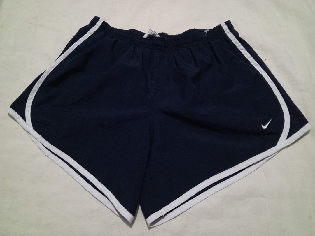 nike tempo mid rise running shorts (Category: Activewear) located in Santa Maria. Submitted by paulo-garcia21 (Listing ID 1466472314, Image 1). Description: xl on tag waist 26 to 34 length 11 hem 12.5 no flaws excellent condition embroid logo.