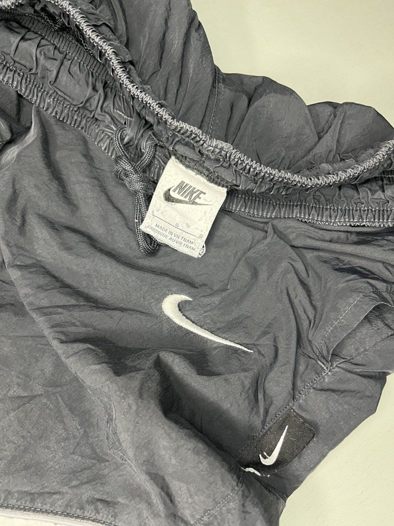 NIKE TRACK BIG SWOSH (Category: Joggers) located in Catbalogan. Submitted by wayndsyclee. (Listing ID 1466416181, Image 3). Description: NIKE TRACK BIG SWOSH ISSUE SIGURO TINAGGAL YUNG BLACK NA BIG SWOSH PERO GUMAGANDA LAG KA TANGGAL BUKOD DON WALANA NAPO SUPER GANDA PO NYA IN PERSON SIZE LARGE EXCELLENT CONDITION COLOR RATE 9/10 Dimes:w30’34/L42/Leg opening 9’11.