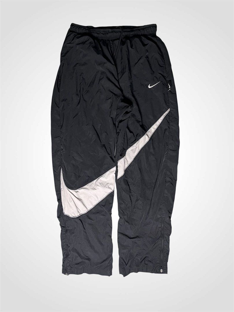 NIKE TRACK BIG SWOSH (Category: Joggers) located in Catbalogan. Submitted by wayndsyclee. (Listing ID 1466416181, Image 1). Description: NIKE TRACK BIG SWOSH ISSUE SIGURO TINAGGAL YUNG BLACK NA BIG SWOSH PERO GUMAGANDA LAG KA TANGGAL BUKOD DON WALANA NAPO SUPER GANDA PO NYA IN PERSON SIZE LARGE EXCELLENT CONDITION COLOR RATE 9/10 Dimes:w30’34/L42/Leg opening 9’11.