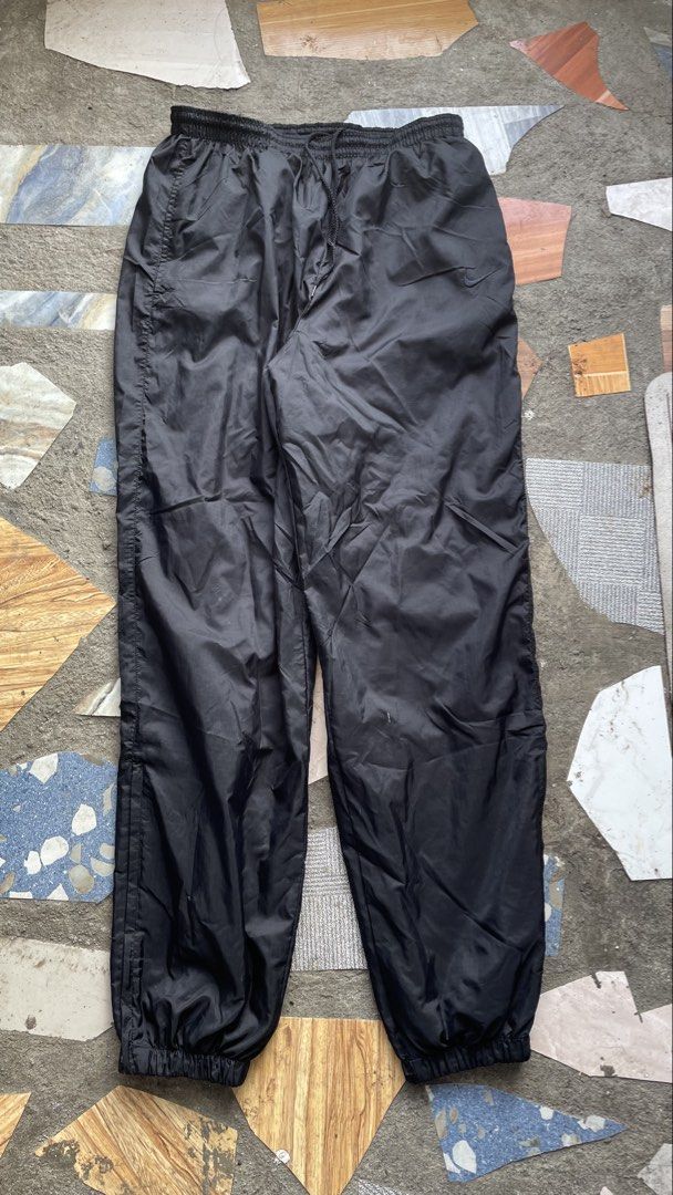 Nike TrackPants (Category: Coats, Jackets and Outerwear) located in Cavite. Submitted by vast.thrift2day (Listing ID 1466496302, Image 2). Description: Nike Track Pants .