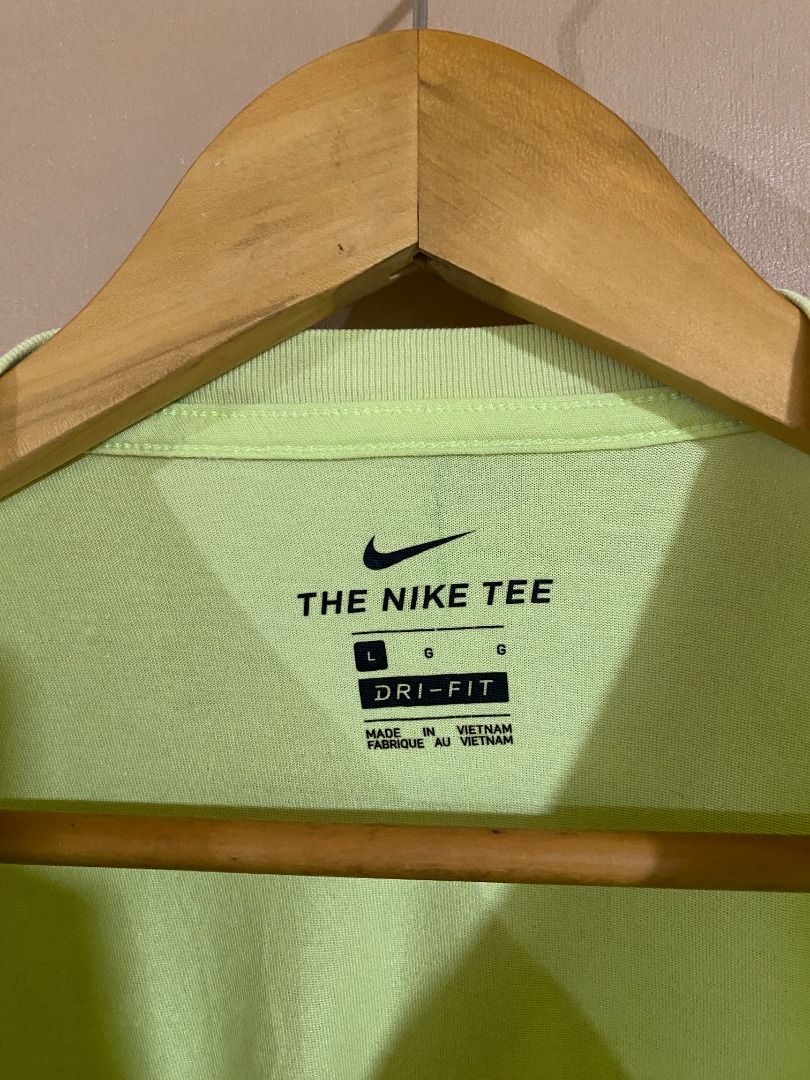 Nike Trail Dri-fit Shirt (Category: Tshirts & Polo Shirts ) located in Cadiz. Submitted by thespotcdz (Listing ID 1466412561, Image 3). Description: Large on tag Width 21.5" Length 27" 9/10 rate w/ light stains.
