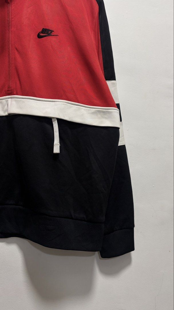 Nike Tritone Half Zip Track Jacket (Category: Coats, Jackets and Outerwear) located in Manila. Submitted by petlover777 (Listing ID 1466411659, Image 3). Description: 24.5 x 27 (large to xl) GOOD AS NEW! 🔥 Pick up location: Barangay 235 Zone 22 Abad Santos Manila Delivery: J&T | Lalamove.