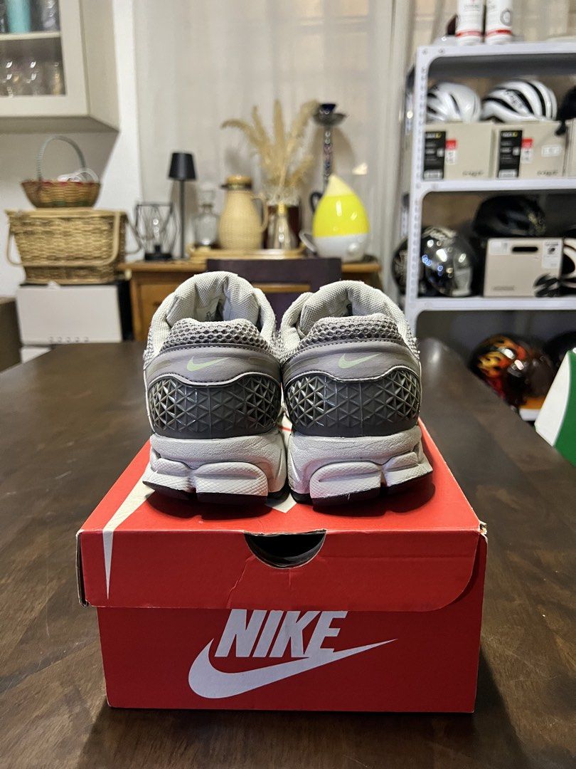 Nike Vomero 5 Cobblestone Grey (Category: Sneakers) located in Cainta. Submitted by superjustynzone (Listing ID 1466482512, Image 3). Description: Nike Vomero 5 Cobblestone Grey - Pair only - Size 8.5 US Womens - Used Location: Cainta Rizal Greenpark Village - Available for delivery/pickups - Pm for more pictures.