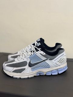 (Category: ) located in . Submitted by snkr.essence (Listing ID 1466488795, Image 1). Description: .